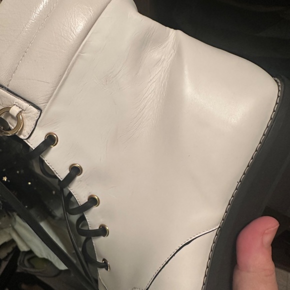 Stuart Weitzman Lexy Round Toe White Leather Lace Up (Combat) Boots - Size 11.5 - Picture 13 of 16